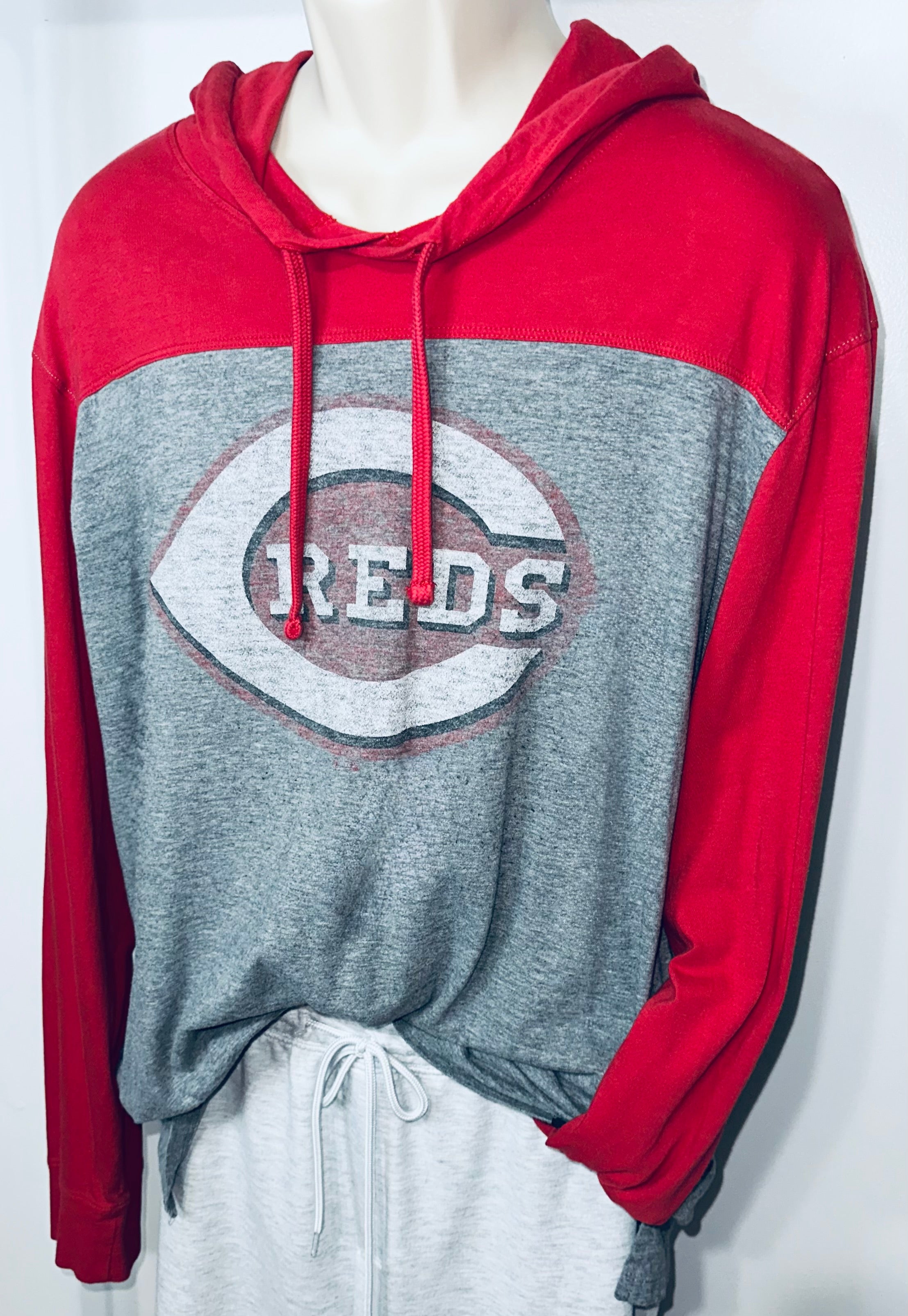 Cincinnati Reds Long Sleeve Tee