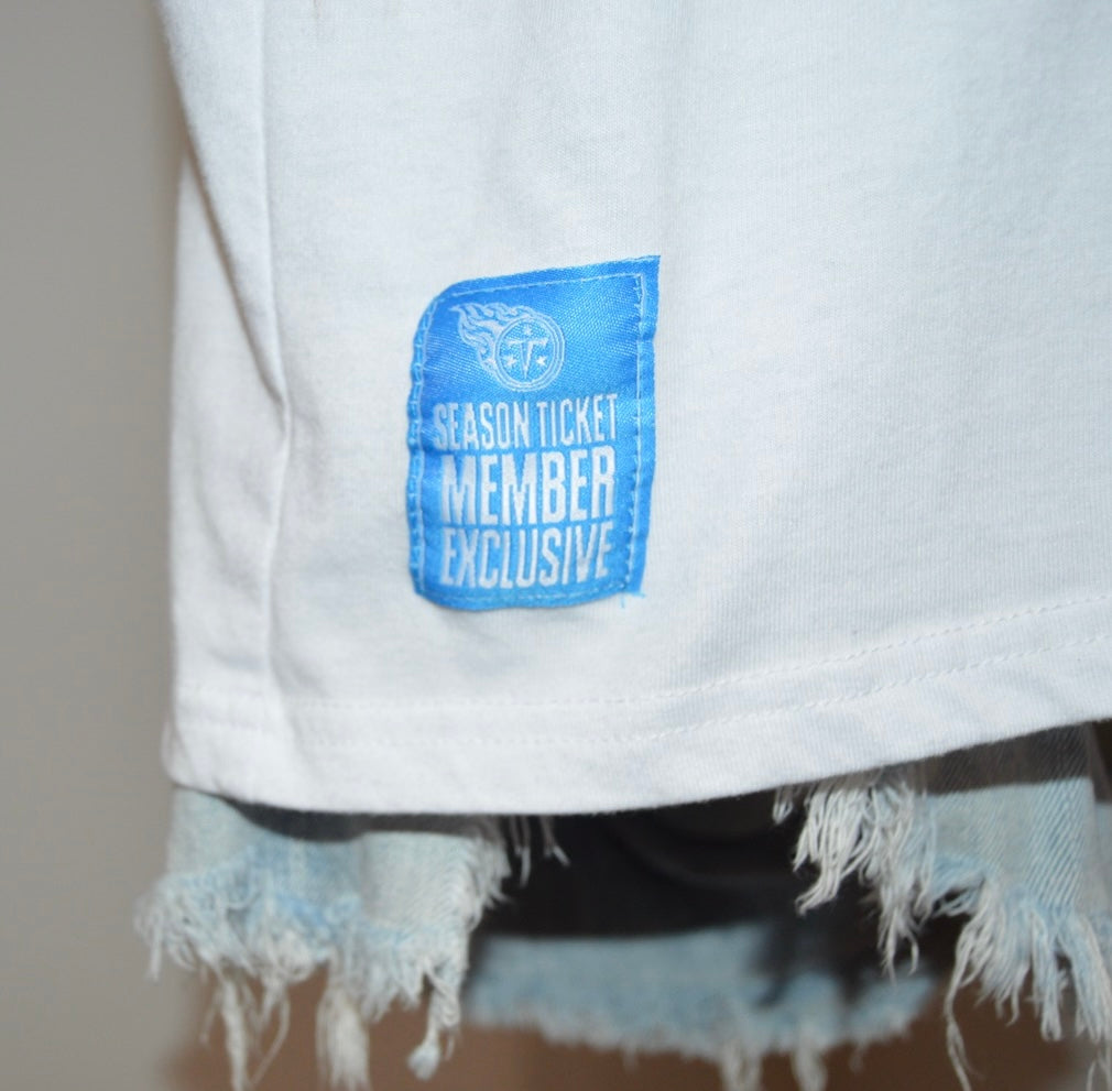 TN Titans Season Ticket Member Exclusive Tee (RARE)