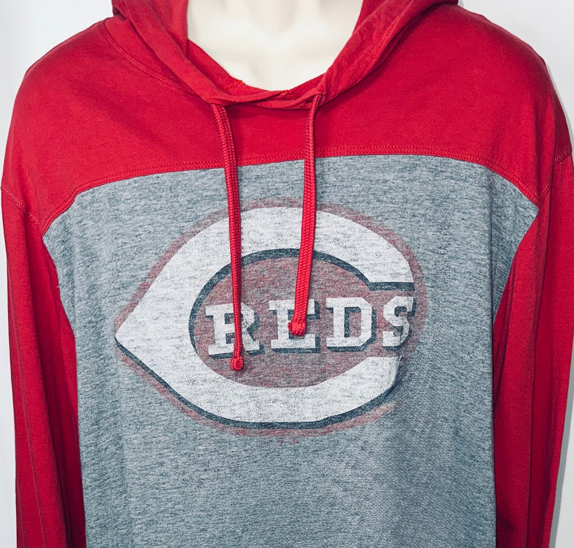 Cincinnati Reds Long Sleeve Tee