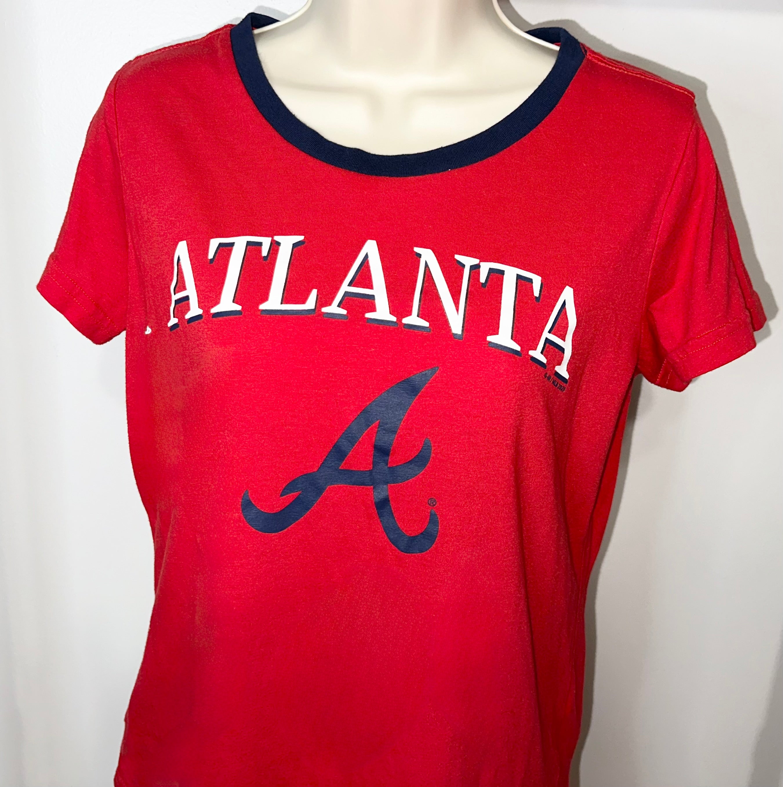 Women's-G-III 4Her by Carl Banks Red Atlanta Braves Pitch T-Shirt