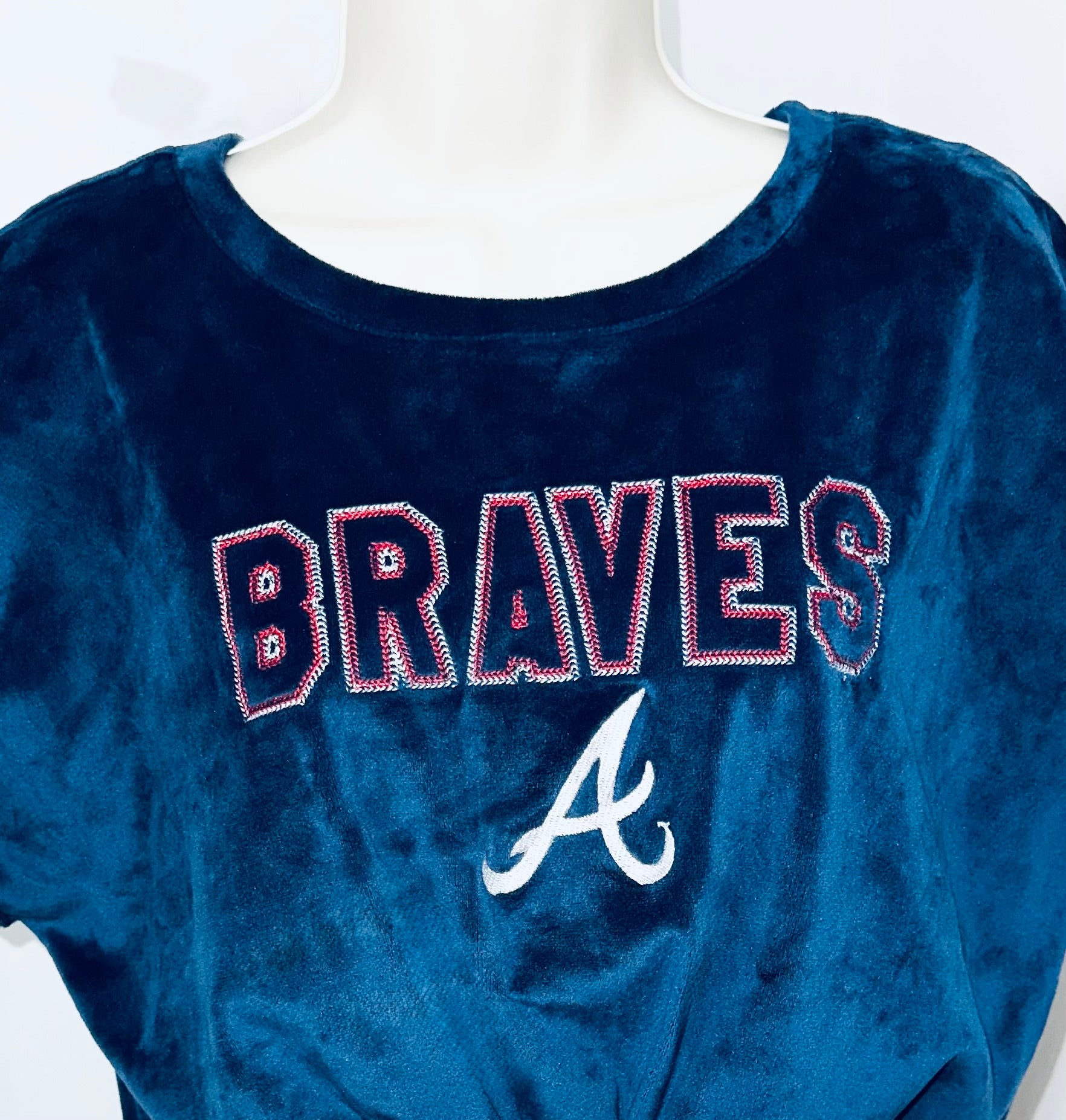 Atlanta Braves Velvet Cropped Braves Shirt (RARE)