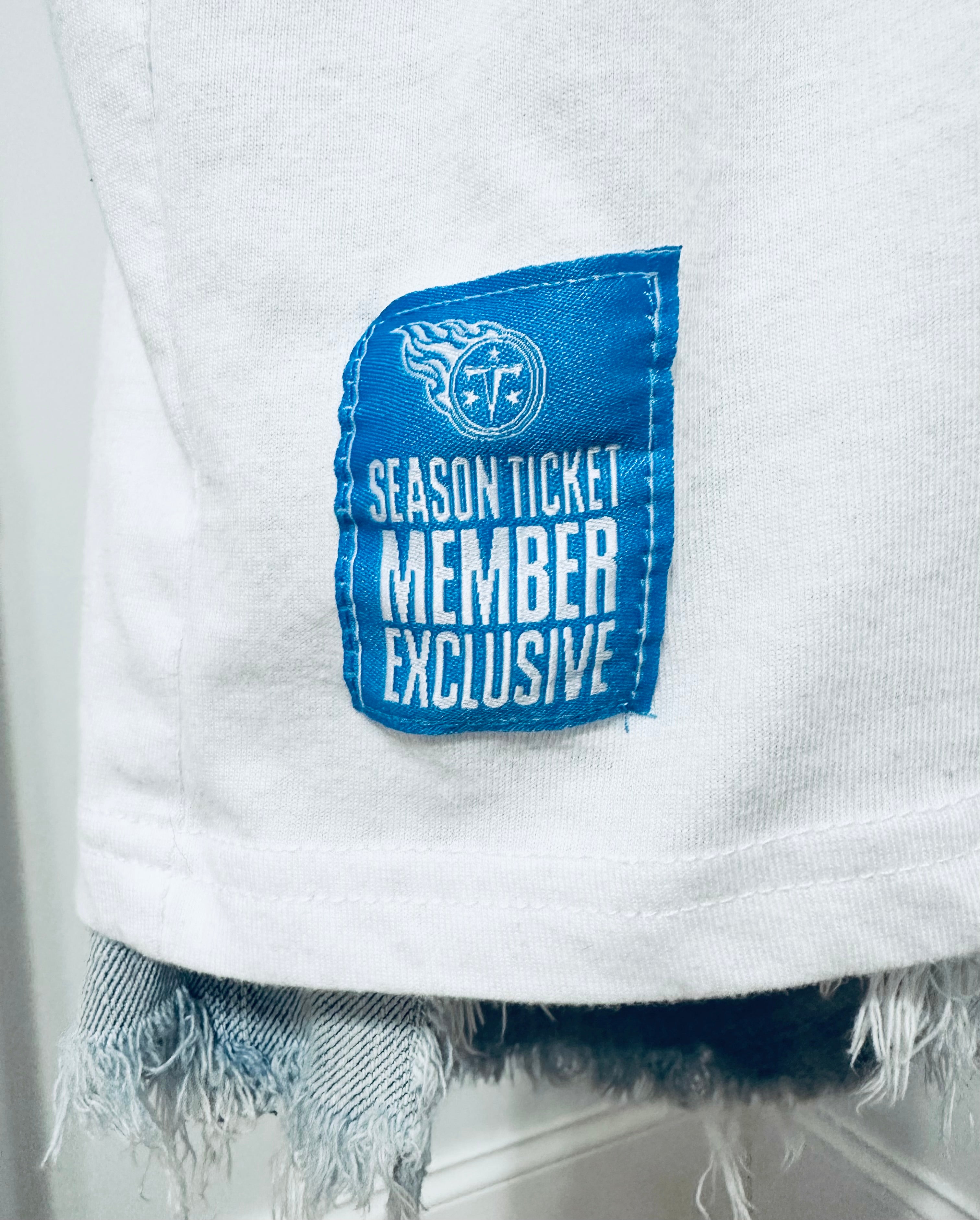 TN Titans Season Ticket Member Exclusive Tee (RARE)
