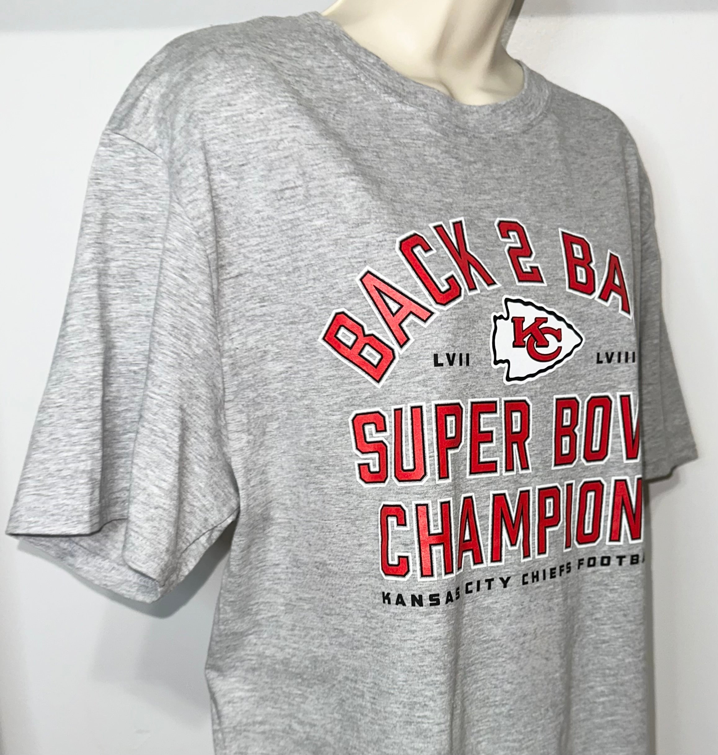 Kansas City Chiefs “Super Bowl Champs” Tee (NWT)