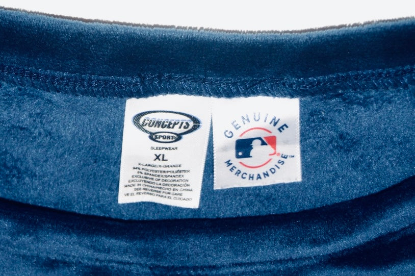 Atlanta Braves Velvet Cropped Braves Shirt (RARE)