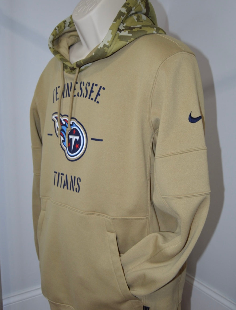 Tennessee Titans On-Field  “Salute to The Troops” Patched Hoodie (RARE)