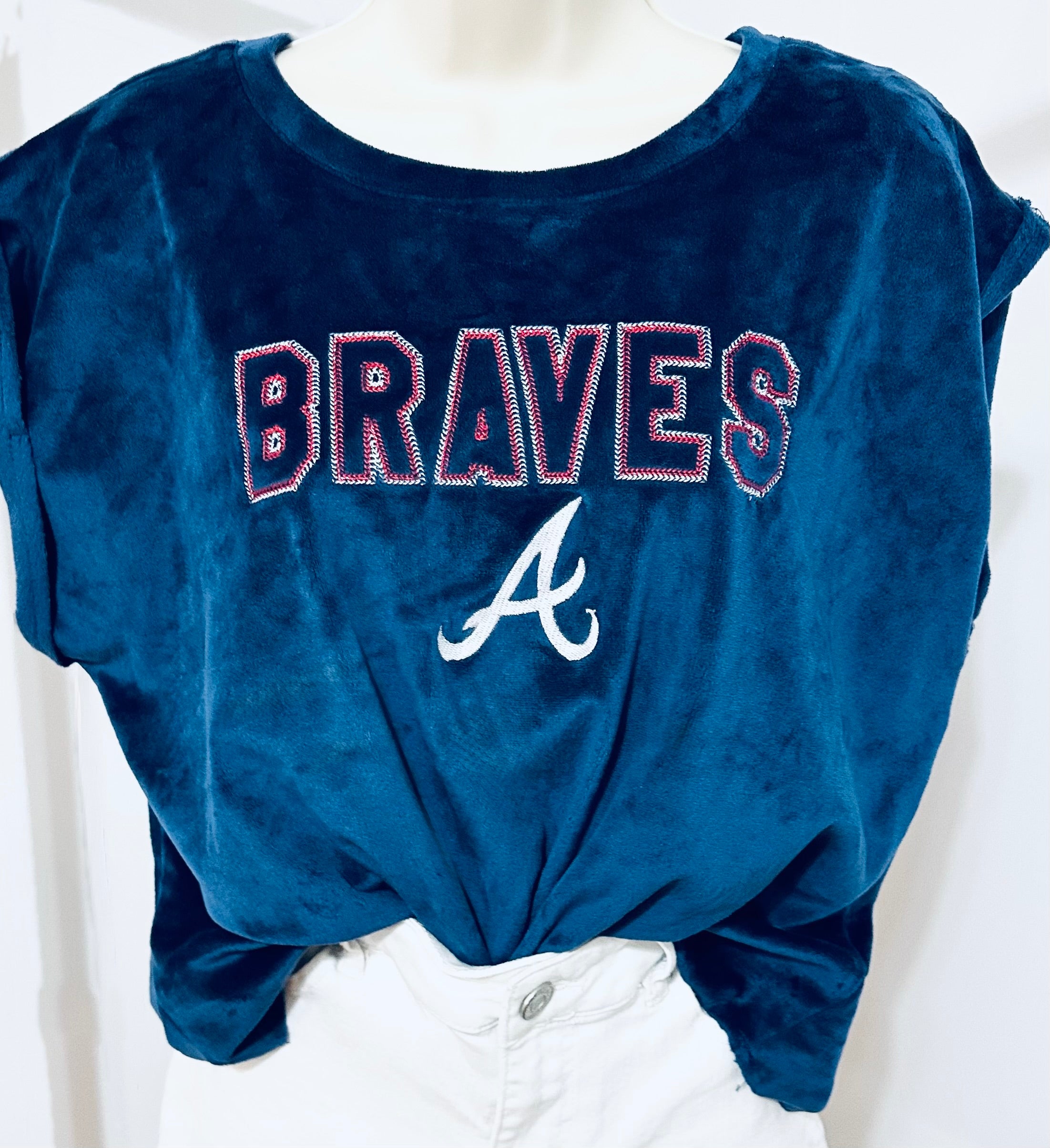 Atlanta Braves Velvet Cropped Braves Shirt (RARE)