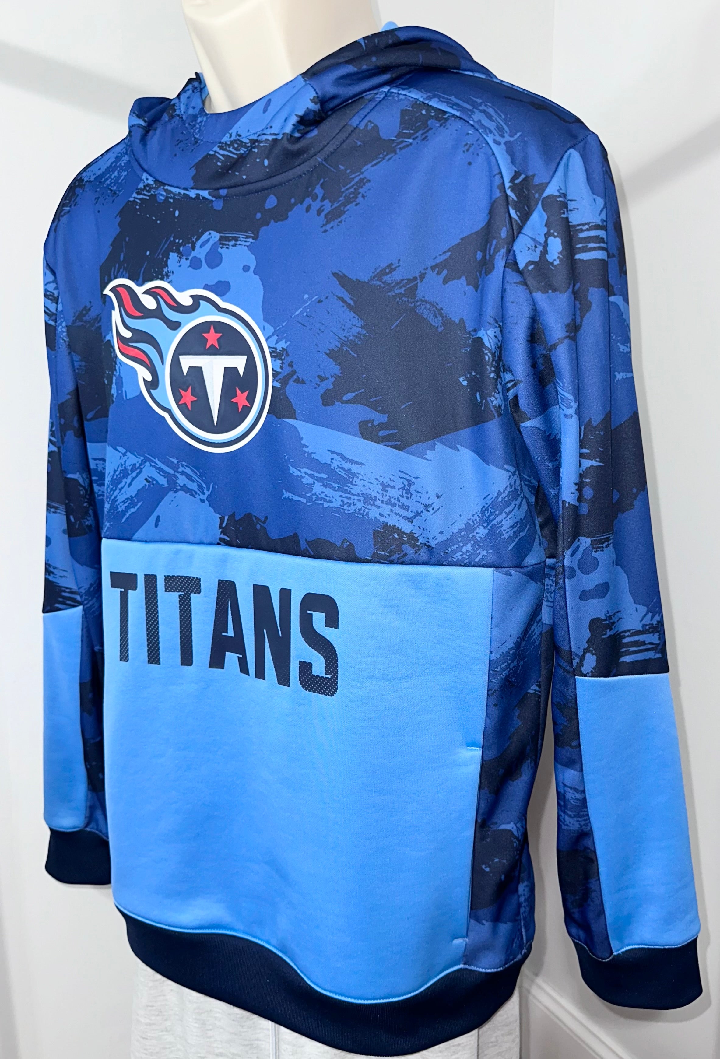Tennessee Titans Youth XL Hoodie (NWOT)
