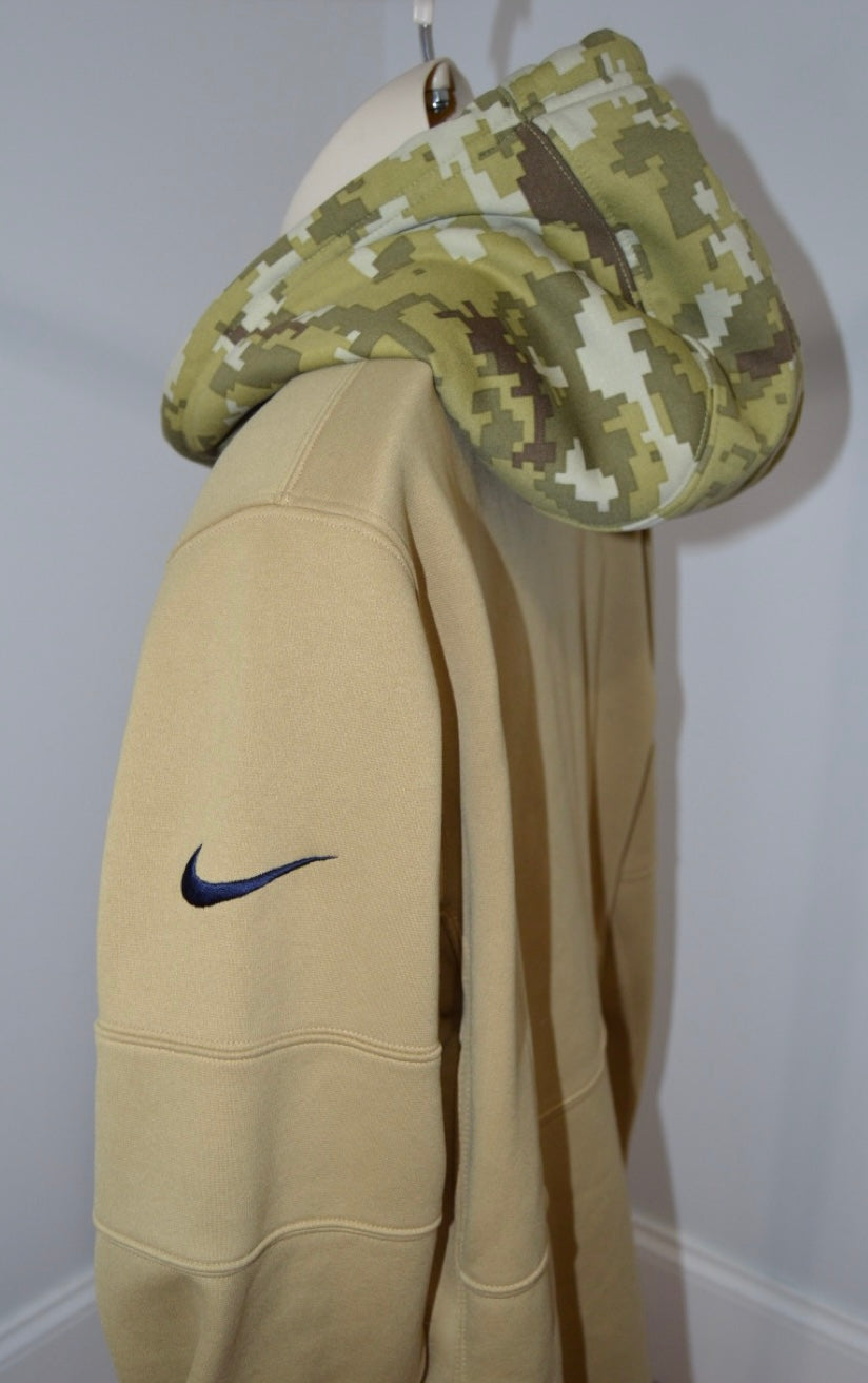 Tennessee Titans On-Field  “Salute to The Troops” Patched Hoodie (RARE)