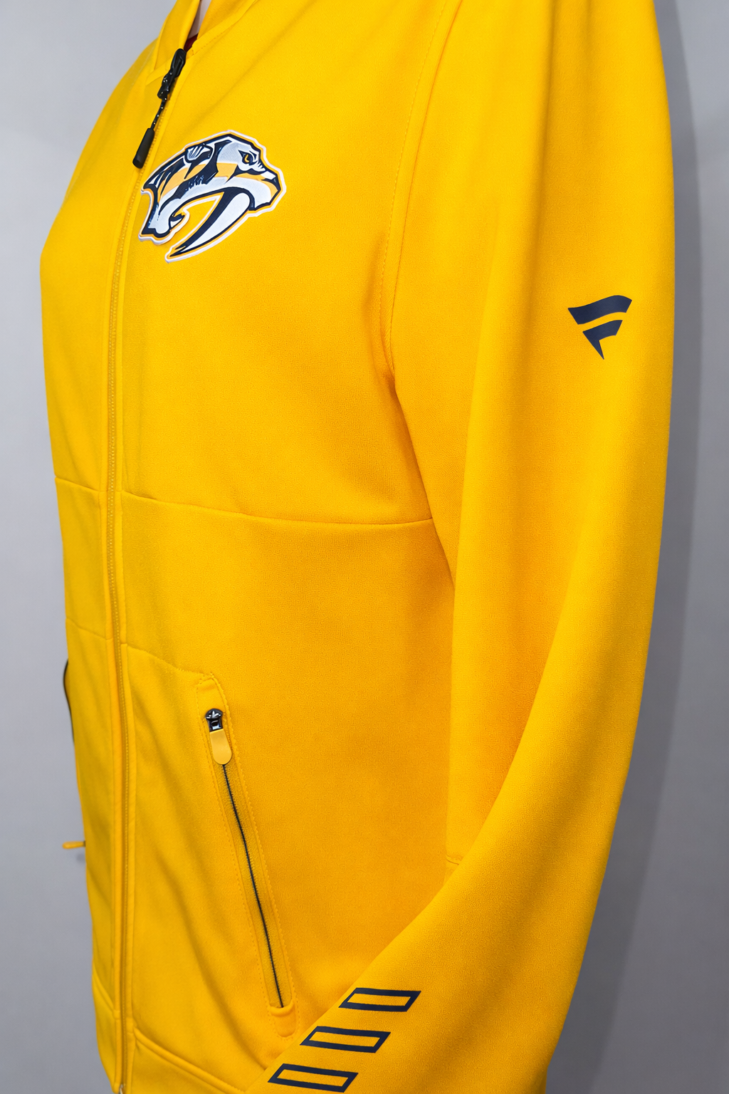 Nashville Predators Lightweight Zip Jacket, Sz Small