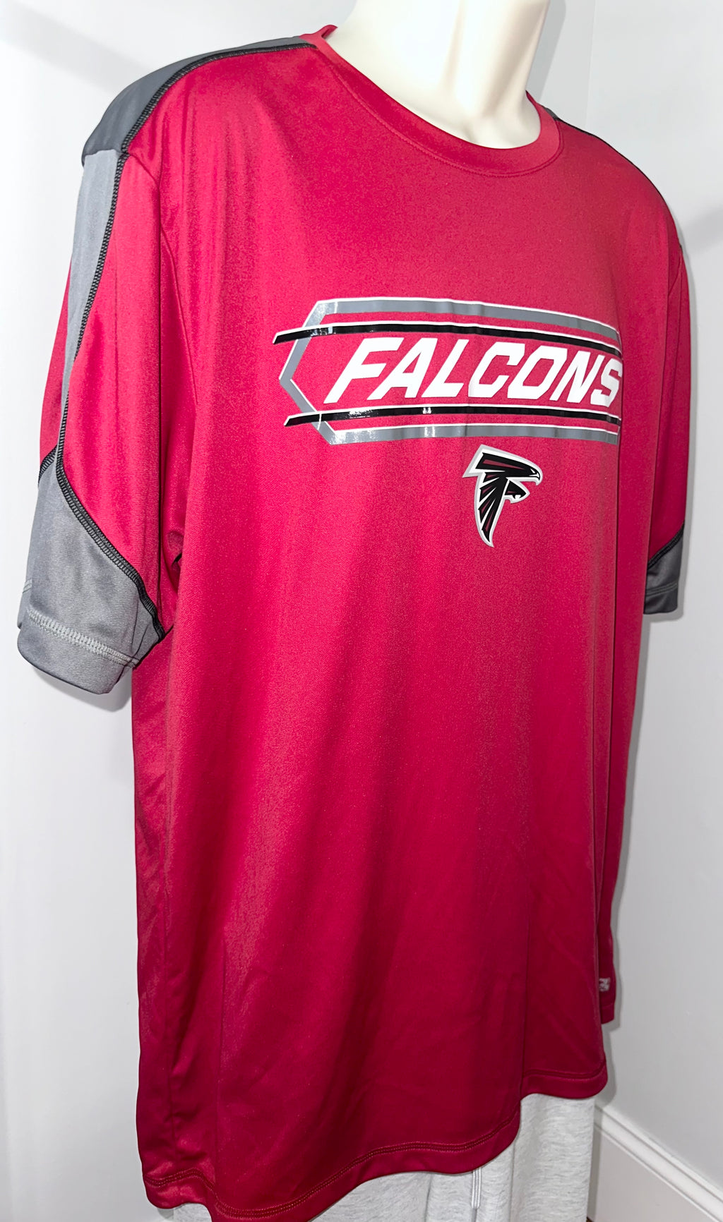 Atlanta Falcons Shiny Logo Branded Tee