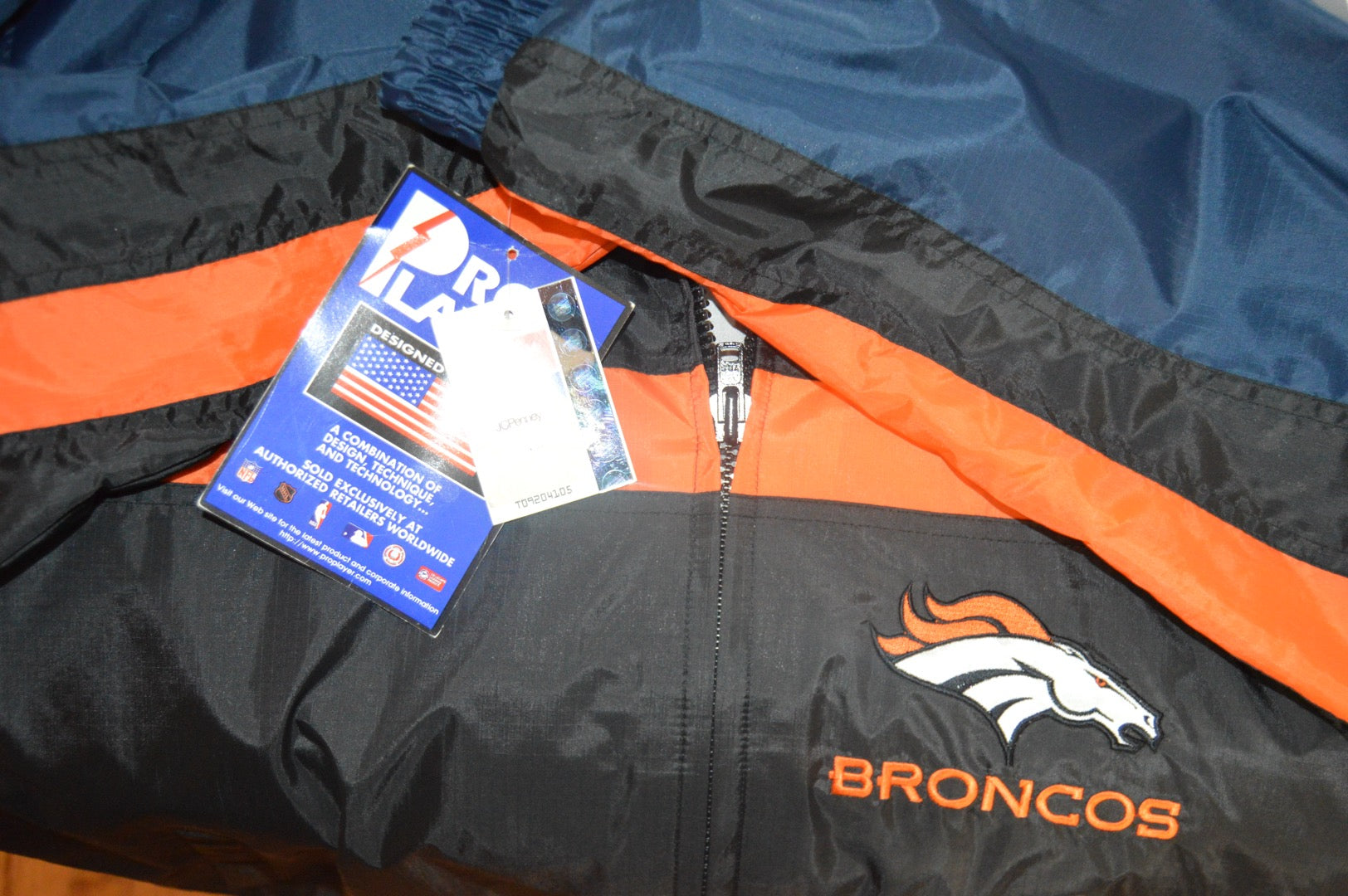 Denver Broncos Full Zip Windbreaker Jacket (VINTAGE) (NWT)